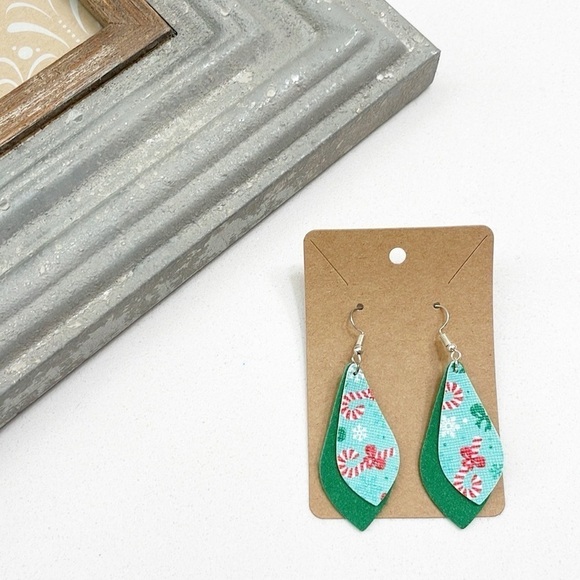 Christmas candy cane print teardrop hand made earrings - Picture 2 of 2
